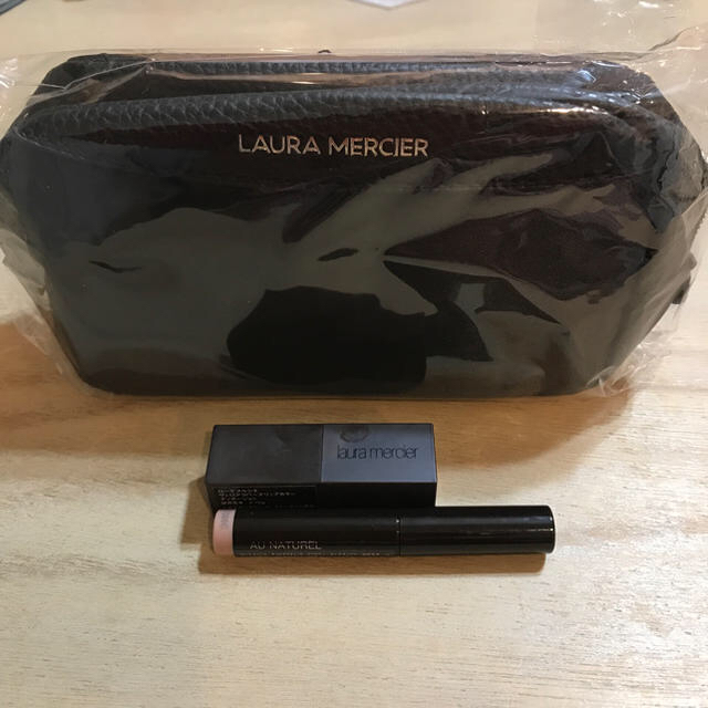 laura mercier(ローラメルシエ)のローラメルシエ ポーチ ヴェロアラバーズリップカラー キャビアスティック コスメ/美容のベースメイク/化粧品(口紅)の商品写真