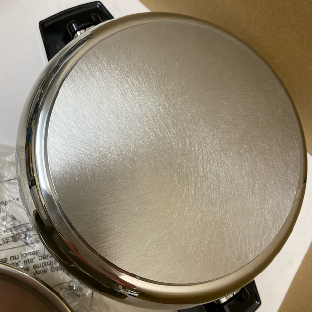 ⭐️大人気サイズ⭐️ロイヤルクイーン 【IH対応品】3コート蓋付き 未