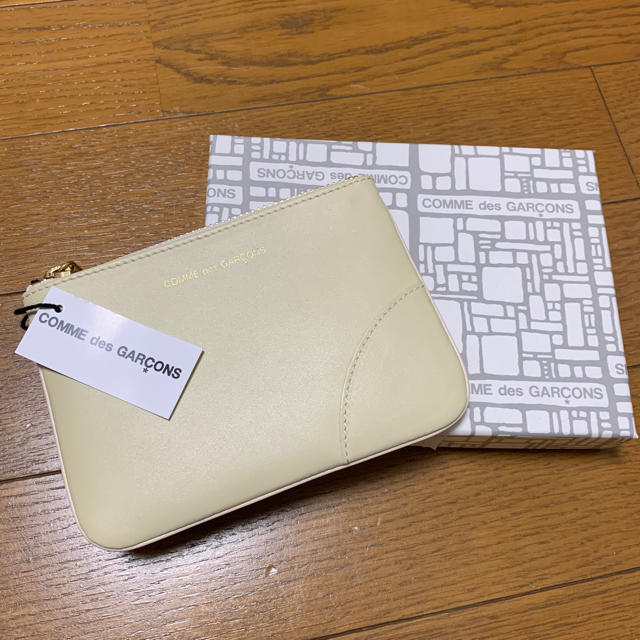 COMME des GARÇONS Wallet 財布　ポーチ　新品未使用品