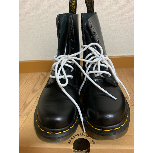 【最終値下げ】Dr.martens ドクターマーチン 8ホール UK4