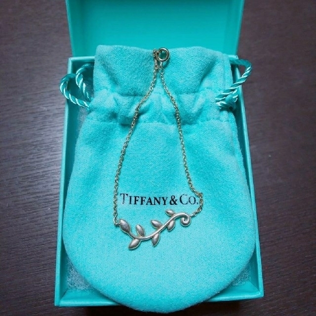 驚きの値段で】 Tiffany & 《✨値下げ✨》オリーブリーフヴァイン