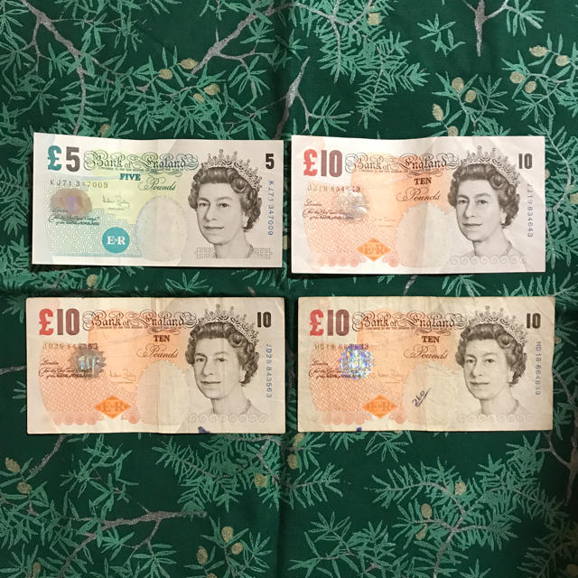 イギリス旧紙幣35ポンド エンタメ/ホビーの美術品/アンティーク(貨幣)の商品写真