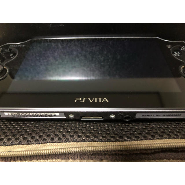 【本体のみ】PlayStation®Vita ブラック  3G/Wi-Fi 1