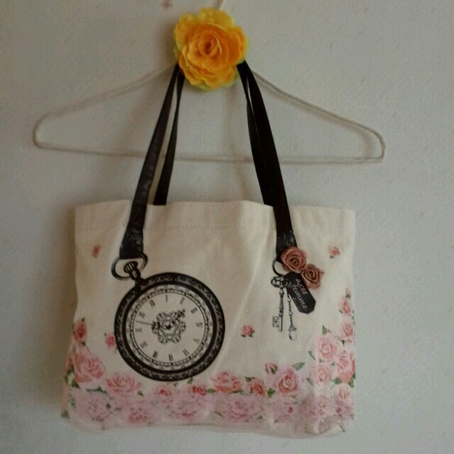 axes femme(アクシーズファム)のお花と時計のトートバッグ レディースのバッグ(トートバッグ)の商品写真