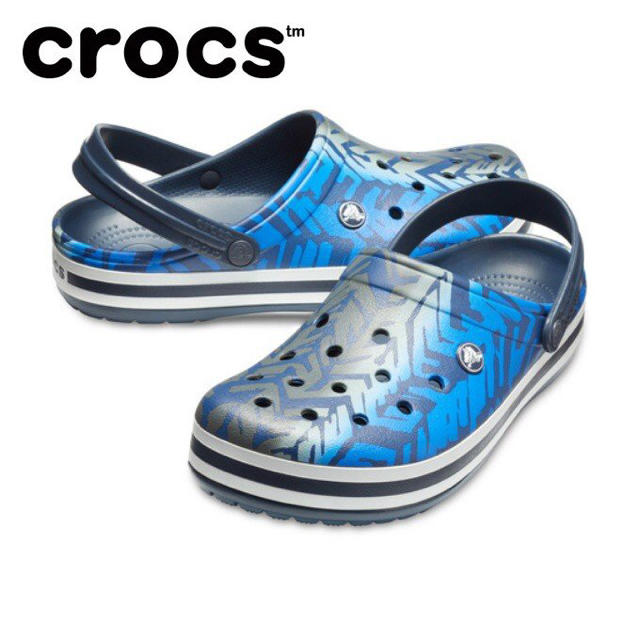 crocs(クロックス)のクロックス 26cm ブルー ブラック グラフィック ビーチサンダル メンズの靴/シューズ(サンダル)の商品写真