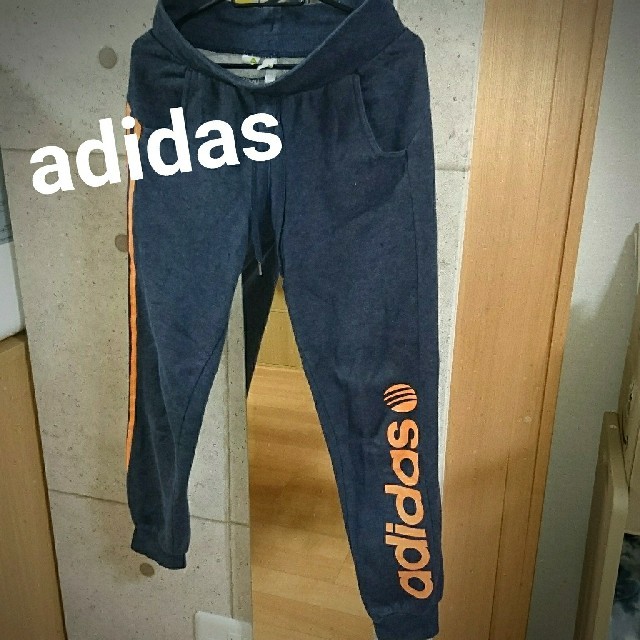 adidas(アディダス)のアディダス　スウェットズボン レディースのパンツ(カジュアルパンツ)の商品写真