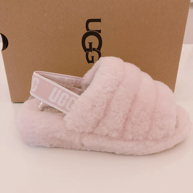 UGG アグ フラッフイヤースライド サンダル ファーサンダル ピンク サイズ7