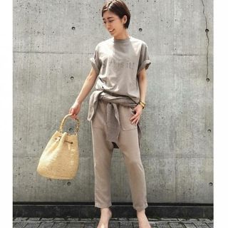 ドゥーズィエムクラス(DEUXIEME CLASSE)のドゥーズィエムクラス　ダメージ　Tシャツ　美品(Tシャツ(半袖/袖なし))