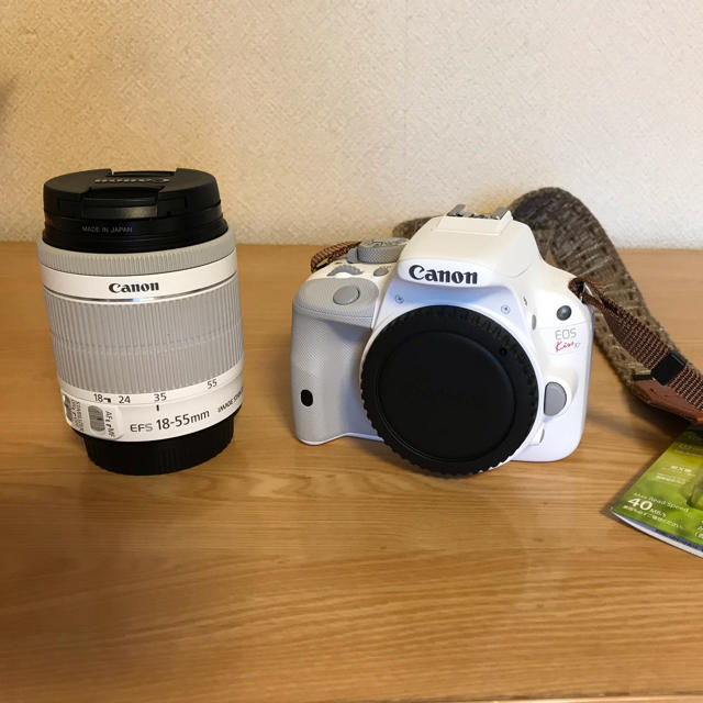 Canon(キヤノン)のCanon EOSkissＸ7ホワイト【極美品】 スマホ/家電/カメラのカメラ(デジタル一眼)の商品写真