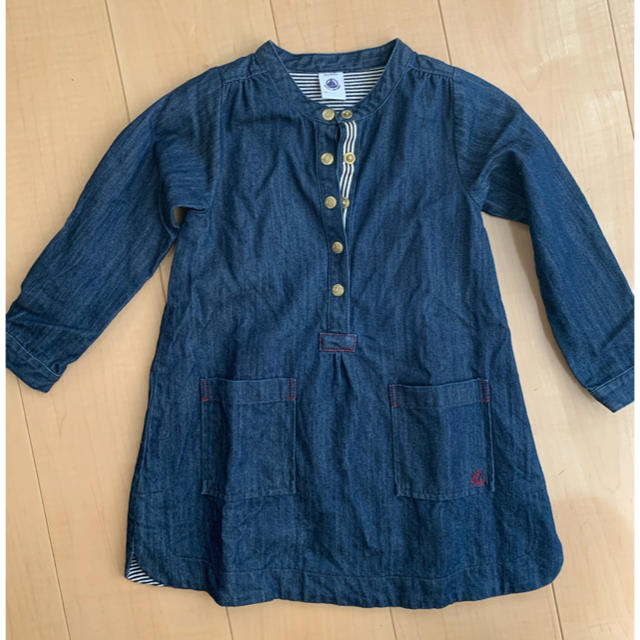 PETIT BATEAU(プチバトー)のプチバトーワンピース(古着です) キッズ/ベビー/マタニティのキッズ服女の子用(90cm~)(ワンピース)の商品写真