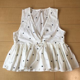 ザラ(ZARA)のZARA ドット刺繍 ペプラムノースリーブブラウス(シャツ/ブラウス(半袖/袖なし))