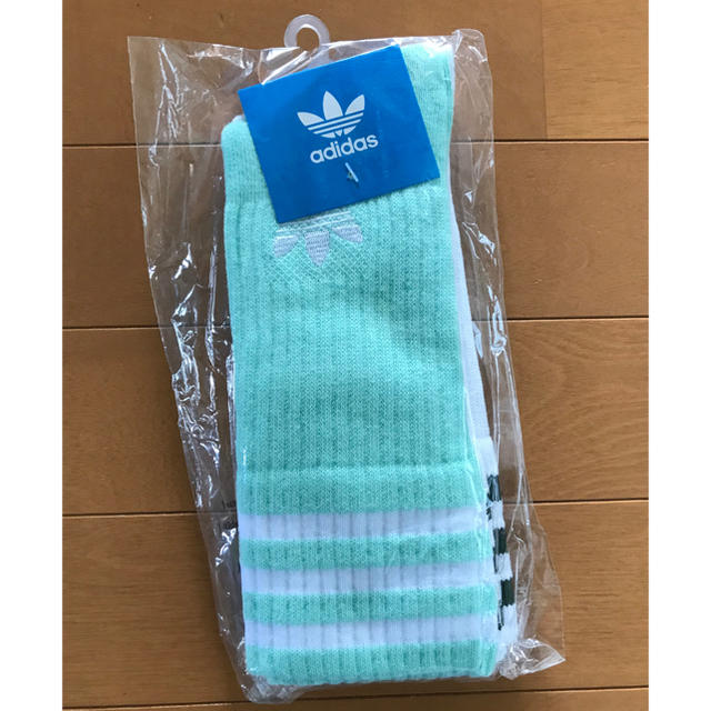 adidas(アディダス)の新品 adidas originals ソックス 靴下 レディースのレッグウェア(ソックス)の商品写真