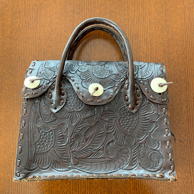 GRACE CONTINENTAL(グレースコンチネンタル)のGrace Continental Carving Bag レディースのバッグ(ハンドバッグ)の商品写真