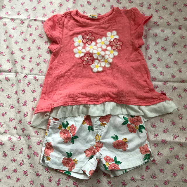 mou jon jon(ムージョンジョン)の専用  Tシャツとハーフパンツ セット キッズ/ベビー/マタニティのベビー服(~85cm)(Ｔシャツ)の商品写真