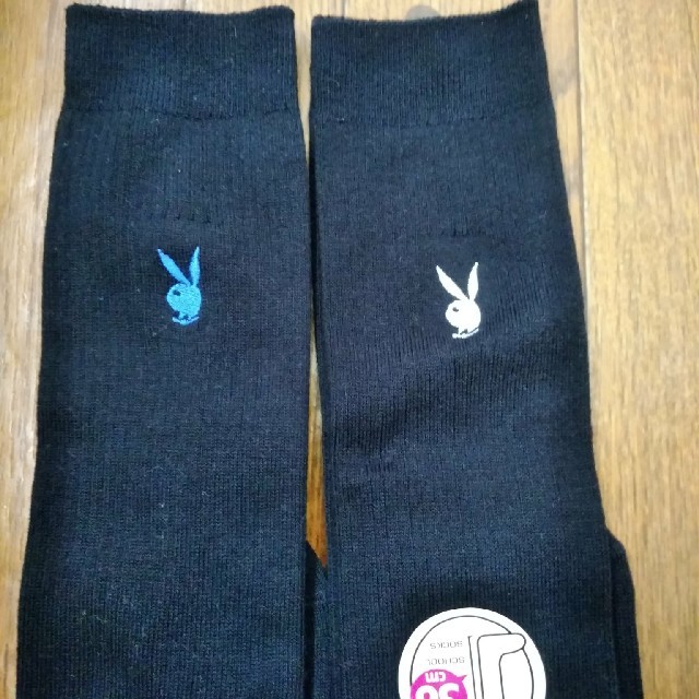 PLAYBOY(プレイボーイ)のプレイボーイ2足セットハイソックス23〜25cmネイビー新品 レディースのレッグウェア(ソックス)の商品写真