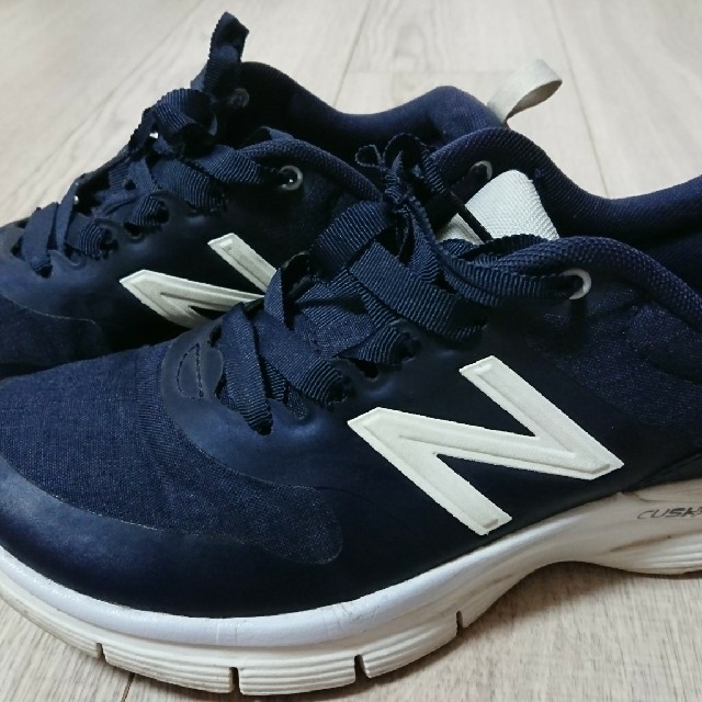 New Balance(ニューバランス)のyok様専用☆ニューバランス☆717スニーカー CUSH 紺 ネイビー23センチ レディースの靴/シューズ(スニーカー)の商品写真