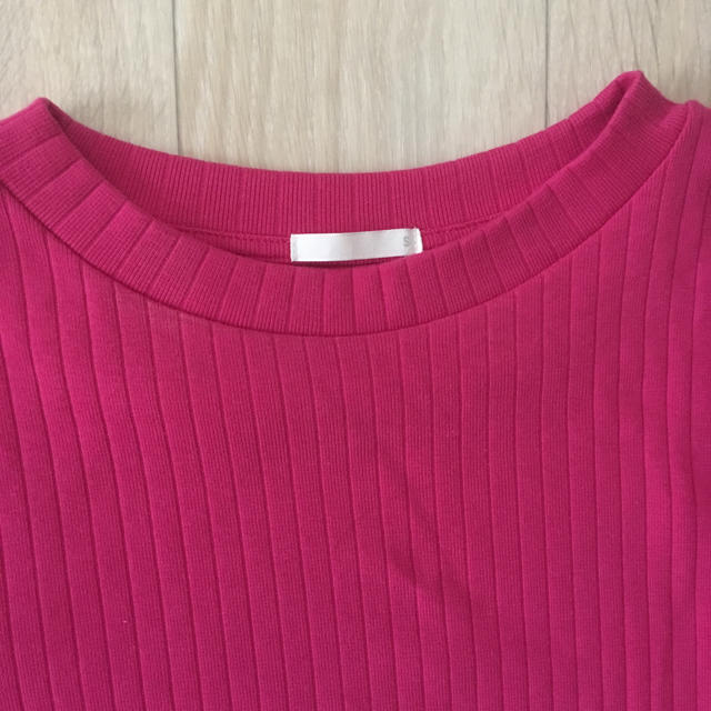GU(ジーユー)のピンク 五分袖シンプルカットソー レディースのトップス(カットソー(半袖/袖なし))の商品写真