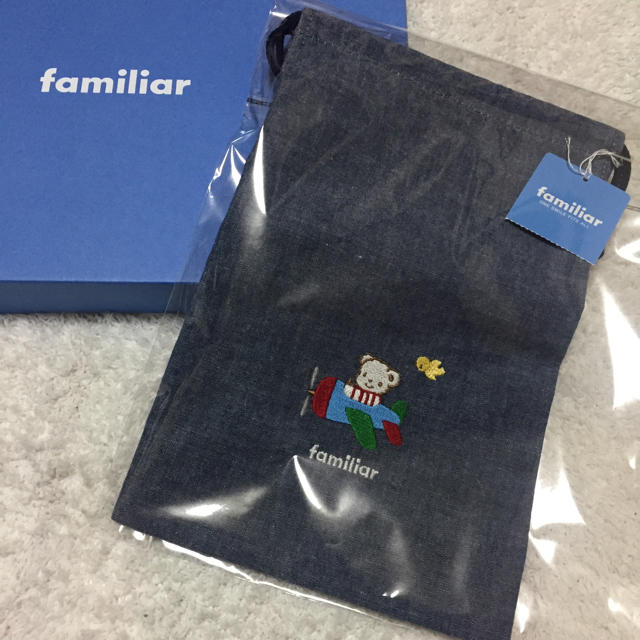 familiar(ファミリア)のfamiliar ファミリア 巾着 給食袋 新品未使用 キッズ/ベビー/マタニティのこども用バッグ(ランチボックス巾着)の商品写真