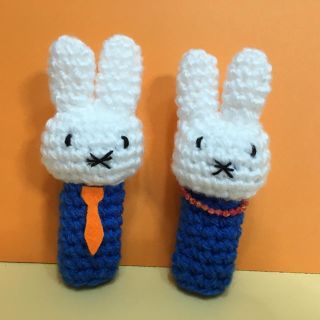 うさぎさんパパ ママ 指人形 セット 編みぐるみハンドメイド   (あみぐるみ)