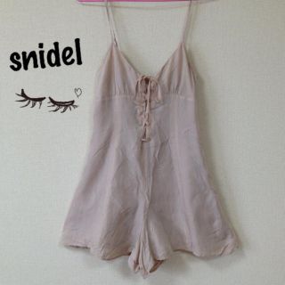 スナイデル(SNIDEL)のsnidel＊レースアップロンパース(サロペット/オーバーオール)