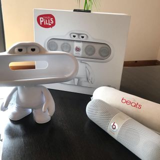 ビーツバイドクタードレ(Beats by Dr Dre)のbeatspill ワイヤレスBluetoothスピーカー(スピーカー)