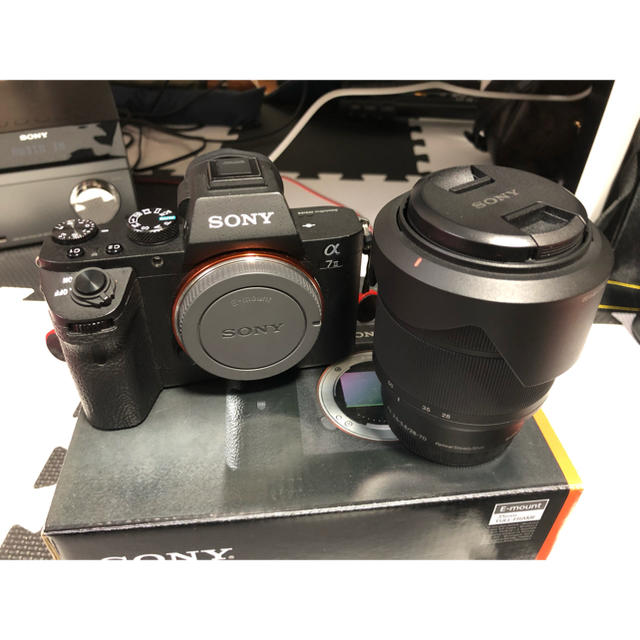 SONY α7Ⅱ と キットレンズ SONY α7Ⅱ と キットレンズ