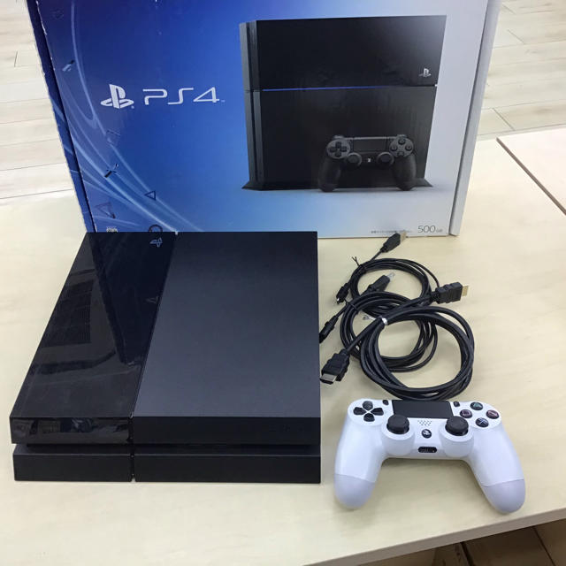 PlayStation4(プレイステーション4)のPlayStation®4 CUH-1100A りゅう様専用 エンタメ/ホビーのゲームソフト/ゲーム機本体(家庭用ゲーム機本体)の商品写真