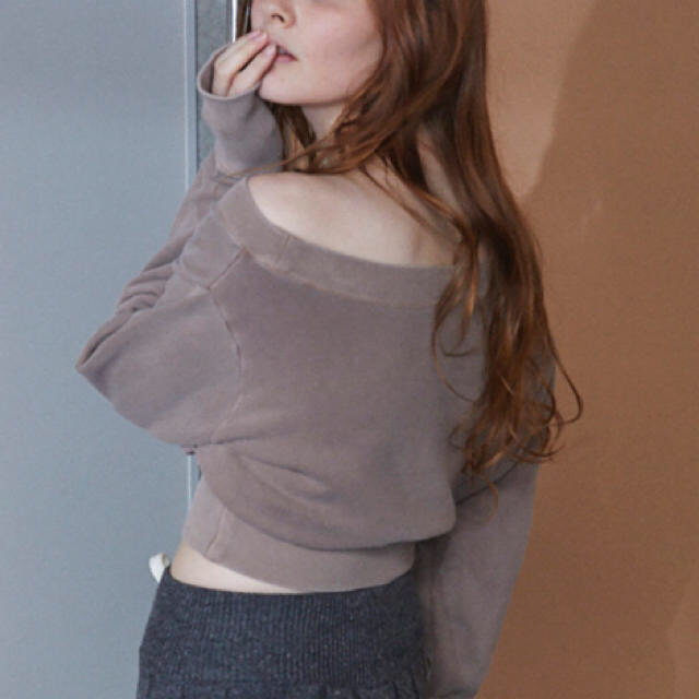 ALEXIA STAM(アリシアスタン)のjuemi New Loose Neck Pigment Dyed Sweat レディースのトップス(トレーナー/スウェット)の商品写真