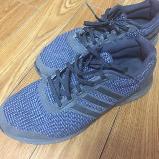 アディダス(adidas)のアディダスのスニーカーです(スニーカー)