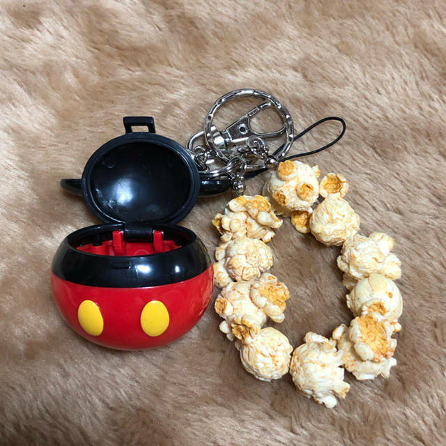 Disney(ディズニー)の☆Disney  ミッキーミニーストラップキーホルダー☆ スマホ/家電/カメラのスマホアクセサリー(ストラップ/イヤホンジャック)の商品写真