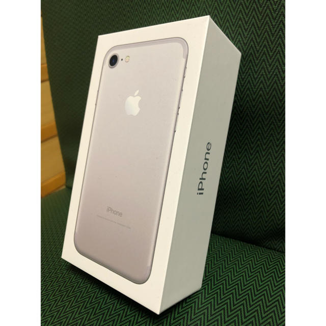 スマートフォン本体iPhone7 32gb シルバー 新品