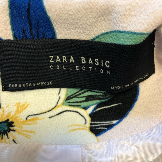 ZARA(ザラ)のZARA花柄ブルゾン S レディースのジャケット/アウター(ブルゾン)の商品写真