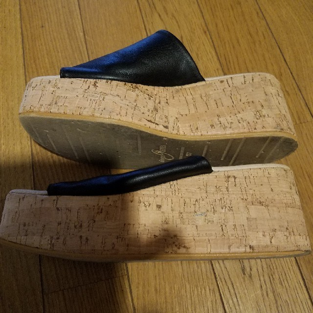 gaimo(ガイモ)のgaimo サンダル  ブラック　３７サイズ レディースの靴/シューズ(サンダル)の商品写真