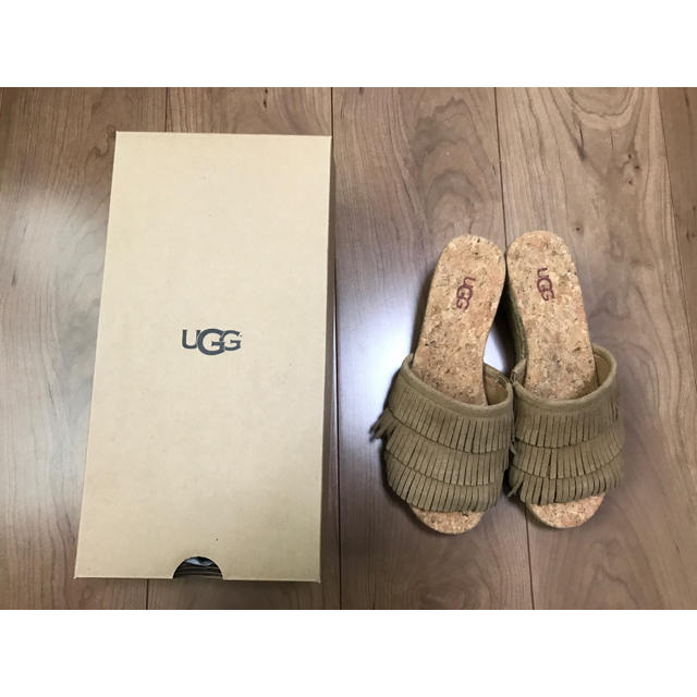 UGG(アグ)のUGGアグフリンジサンダル レディースの靴/シューズ(サンダル)の商品写真