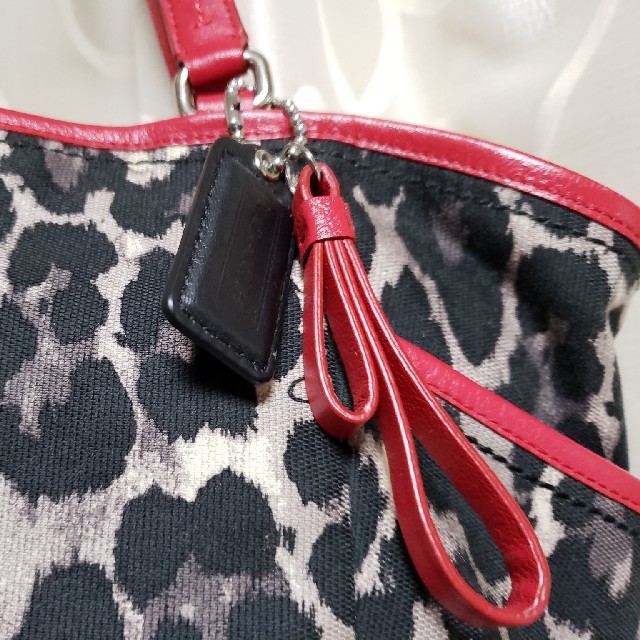 COACH(コーチ)のCOACH　バッグ レディースのバッグ(ハンドバッグ)の商品写真