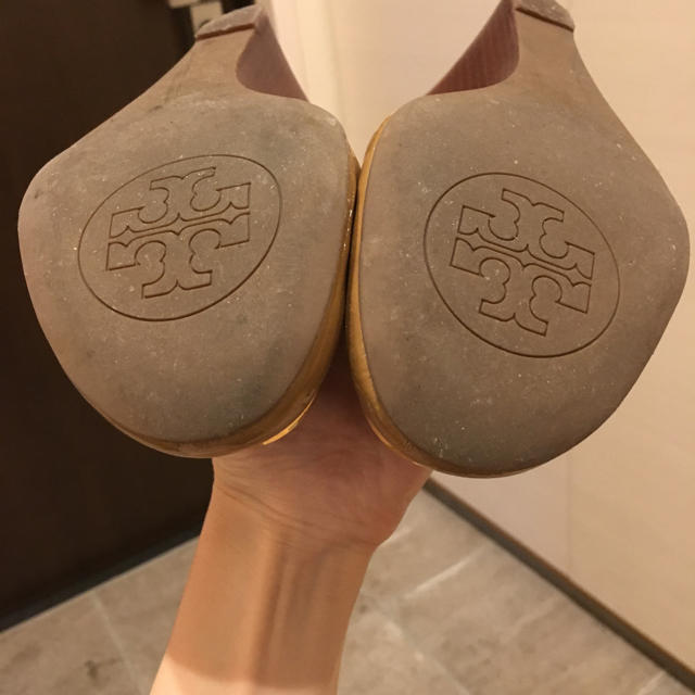 Tory Burch(トリーバーチ)のトリーバーチ パンプス (apple様 専用です) レディースの靴/シューズ(ハイヒール/パンプス)の商品写真