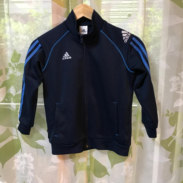 adidas(アディダス)のアディダスジャージ上130 キッズ/ベビー/マタニティのキッズ服男の子用(90cm~)(ジャケット/上着)の商品写真