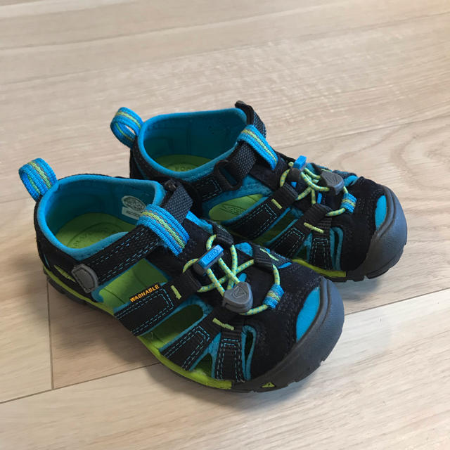 KEEN(キーン)のkeen(キーン) サンダル キッズ 17センチ キッズ/ベビー/マタニティのキッズ靴/シューズ(15cm~)(サンダル)の商品写真