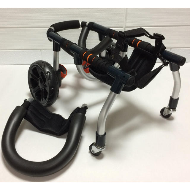 □犬の車椅子 小型犬用4輪車 2kg~8kg位 顎乗せ付き 歩行器 犬用車いす