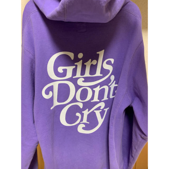 Supreme(シュプリーム)のgirls don't cry パーカー 紫 専用 メンズのトップス(パーカー)の商品写真