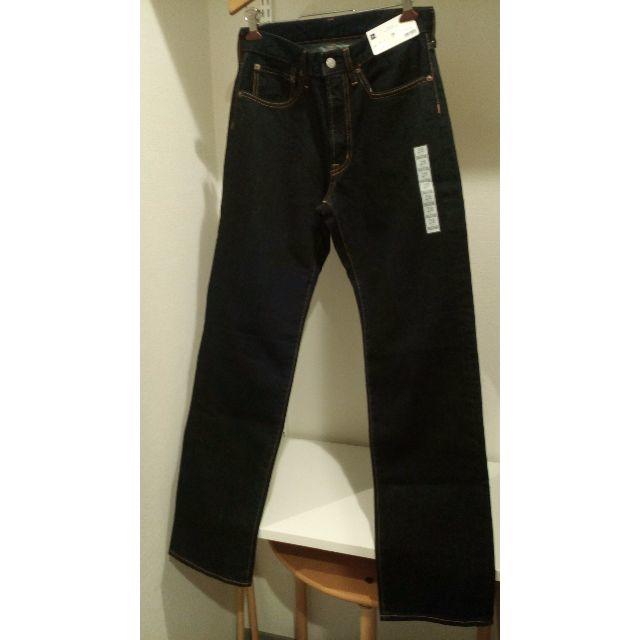 GU(ジーユー)の新品　デニム　28　紺　ストレート　ジーンズ　gu メンズのパンツ(デニム/ジーンズ)の商品写真