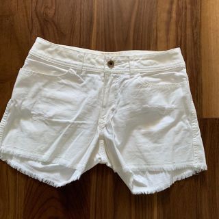 デイシー(deicy)の新品同様 deicy beach ダメージ ショートパンツ ホワイト(ショートパンツ)