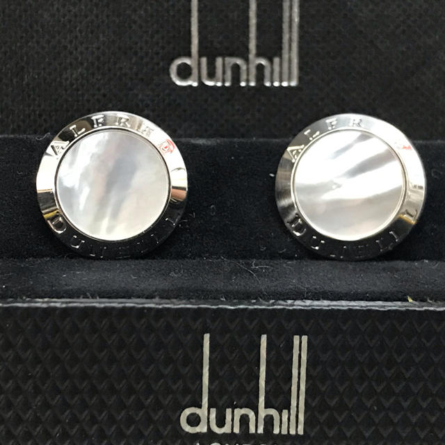 Dunhill(ダンヒル)のダンヒル マザーオブパール オーバルロゴ カフス カフリンクス メンズのファッション小物(カフリンクス)の商品写真