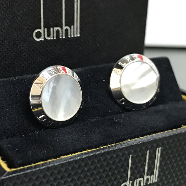 Dunhill(ダンヒル)のダンヒル マザーオブパール オーバルロゴ カフス カフリンクス メンズのファッション小物(カフリンクス)の商品写真