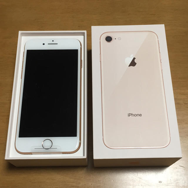 iPhone8 64GB ゴールド 新品未使用 ソフトバンク  SIMフリー