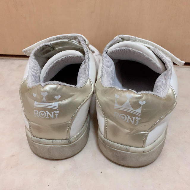 RONI(ロニィ)のRONI☆スニーカー☆19センチ キッズ/ベビー/マタニティのキッズ靴/シューズ(15cm~)(スニーカー)の商品写真