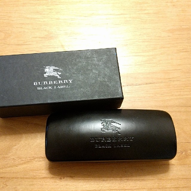 BURBERRY BLACK LABEL(バーバリーブラックレーベル)のバーバリー　メガネケース メンズのファッション小物(サングラス/メガネ)の商品写真