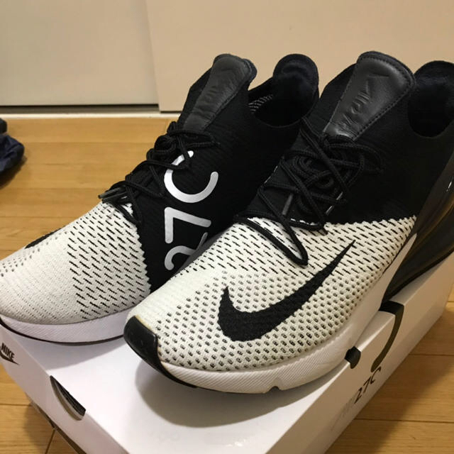 NIKE(ナイキ)の☆AirMax エアマックス 270 フライニット☆ メンズの靴/シューズ(スニーカー)の商品写真