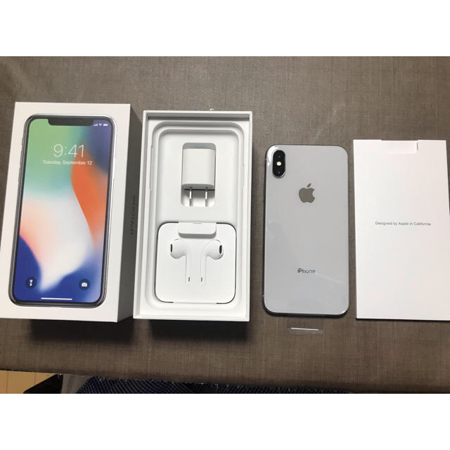 キャンセルにより再出品SIMフリー 新品未使用のiPhone X_64Gシルバースマートフォン本体