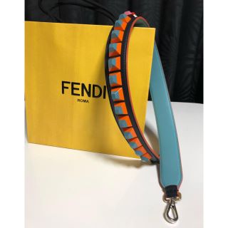 フェンディ(FENDI)のFENDI ストラップ ユー(ショルダーバッグ)